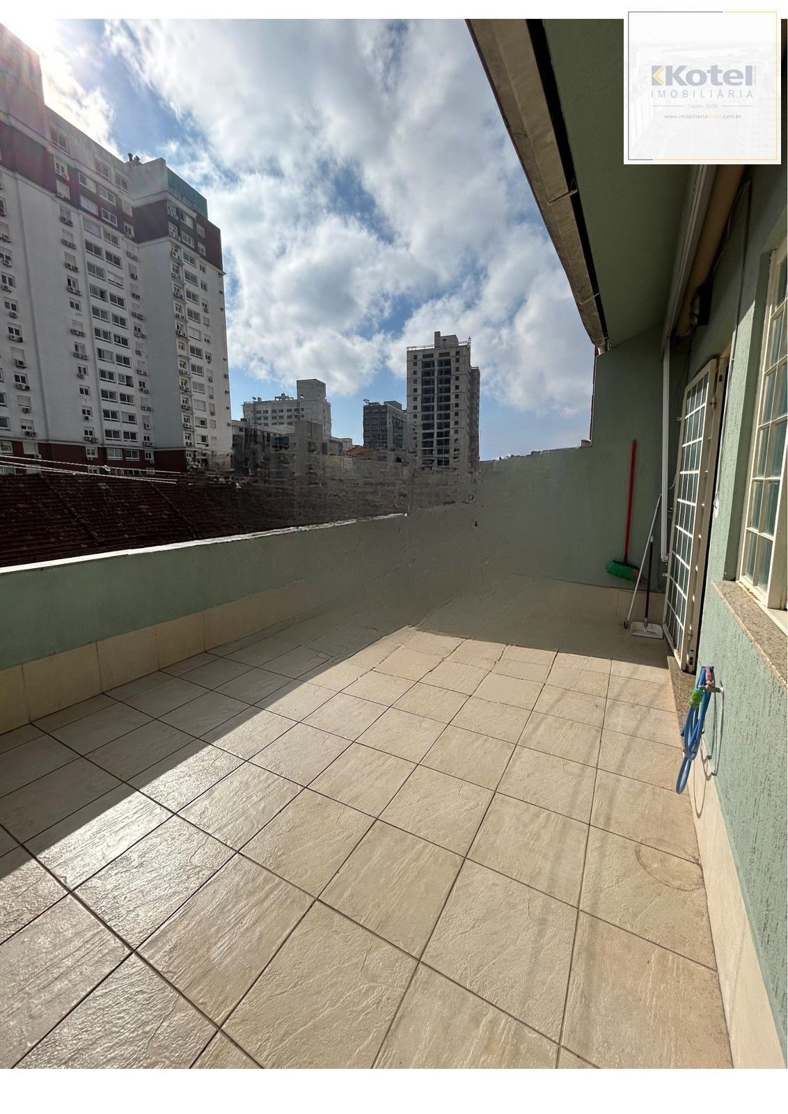 Casa com 04 dormitórios, Condomínio Residencial Casa Alta, Cidade Baixa, Porto Alegre/RS — foto 3