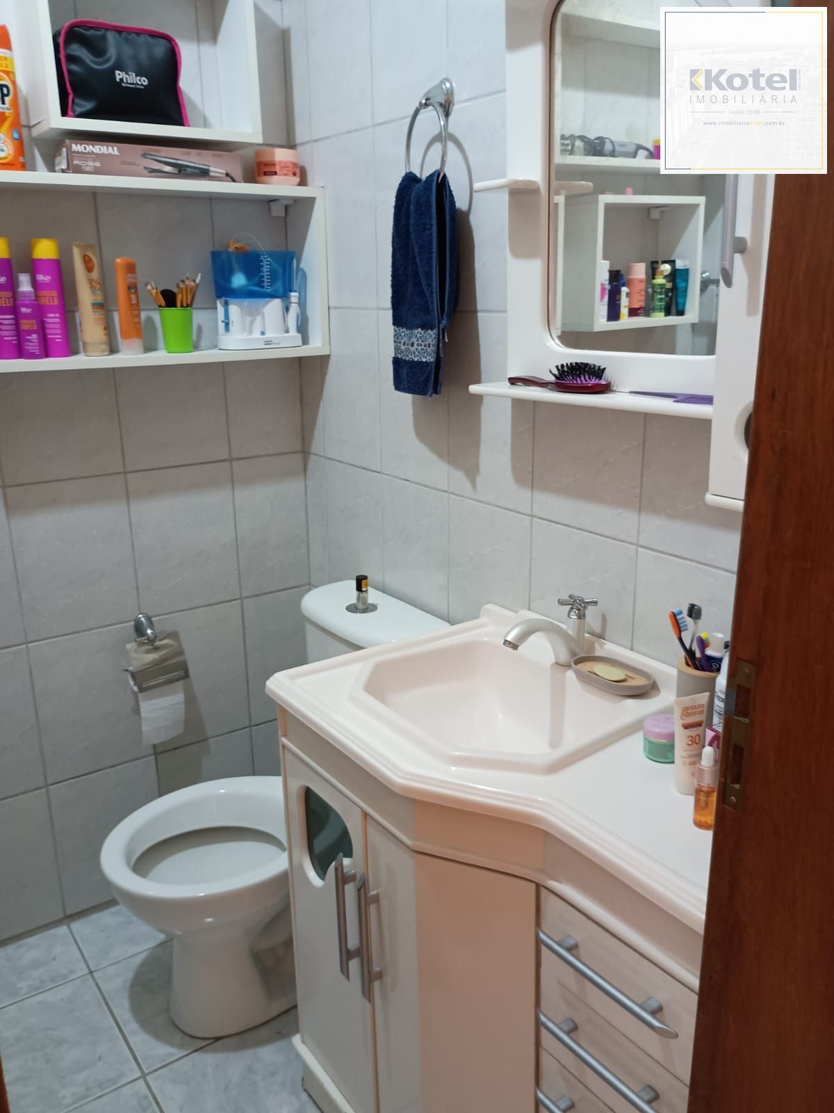 Excelente sobrado de 02 dormitórios, Bairro Rio Branco, Canoas/RS