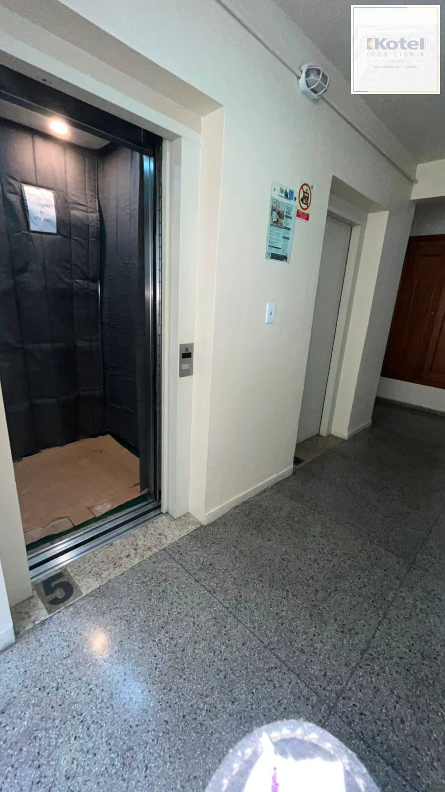 APARTAMENTO À VENDA COM 2 DORMITÓRIOS NO BAIRRO JARDIM BOTÂNICO - SALAR — foto 5