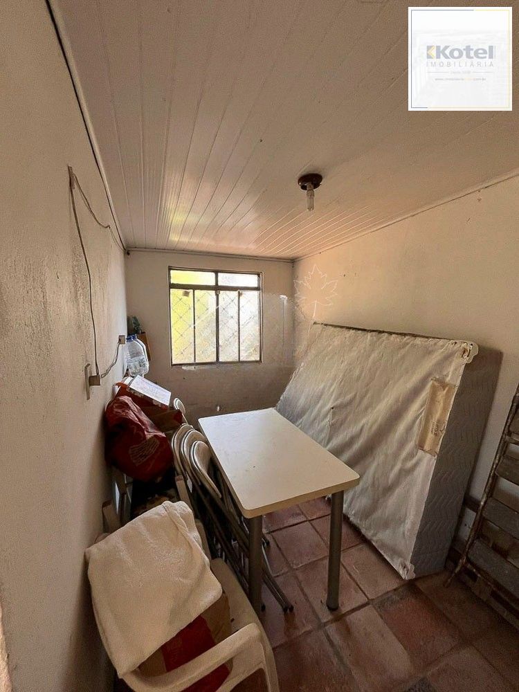 Casa de esquina, Bairro Parque dos Maias, Porto Alegre, Rio Grande do Sul — foto 2