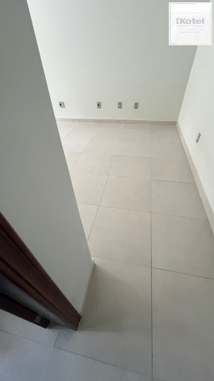 Apartamento com sacada, Bairro Nossa Senhora das Graças, Canoas/RS