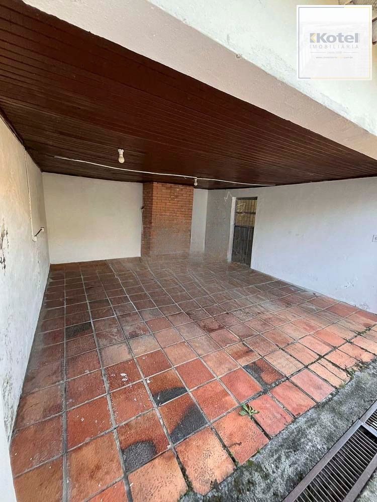 Casa de esquina, Bairro Parque dos Maias, Porto Alegre, Rio Grande do Sul — foto 4
