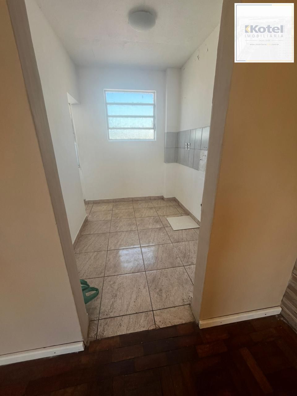 Apartamento 2 Dormitórios Reformado com Localização Imbatível