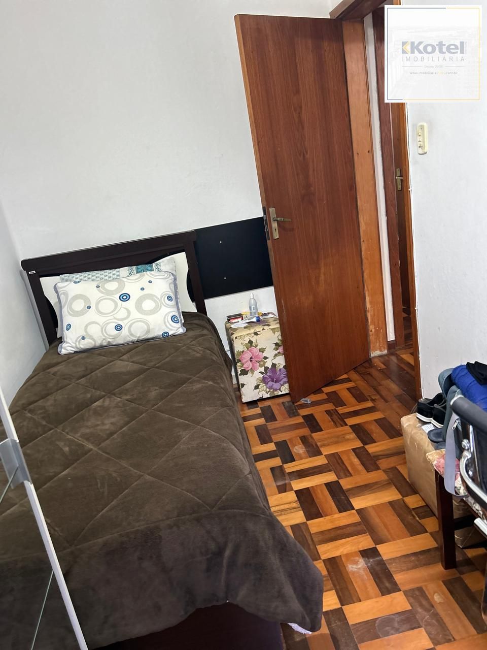 Apartamento desocupado e pronto para morar, 03 dormitórios, bairro IAPI — foto 5
