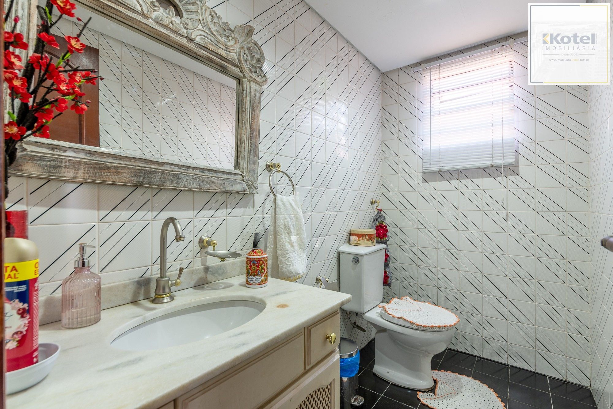 Casa semimobiliada com 385m², 3 suítes, piscina e espaço gourmet na Chácara das Pedras — foto 2