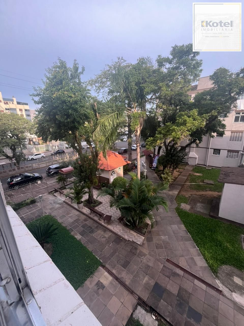 Apartamento 2 Dormitórios Reformado | 44,33m² Privativos | Ótima Localização — foto 2