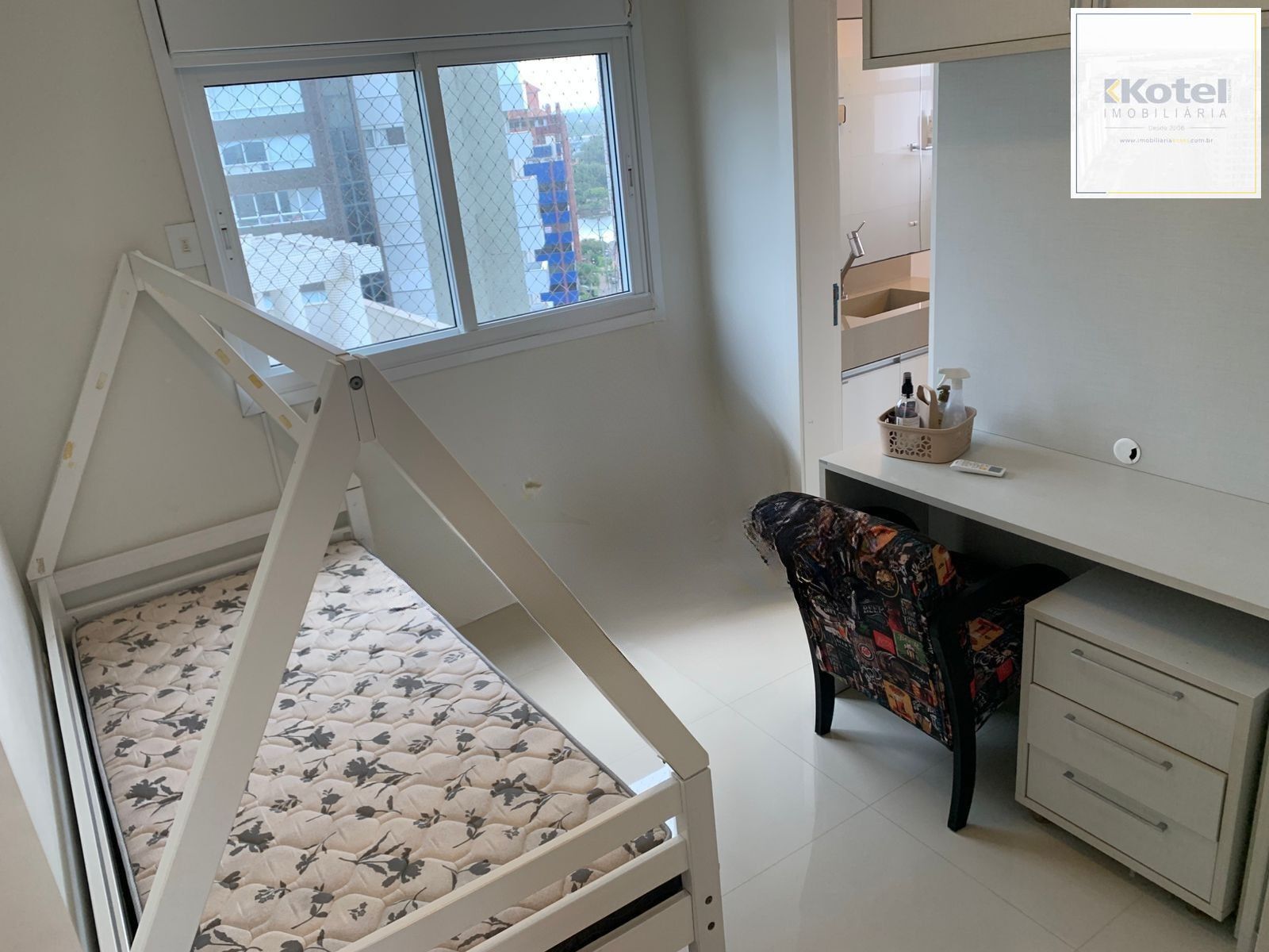 Amplo Apartamento de 3 Dormitórios com 151m² no Centro de Torres