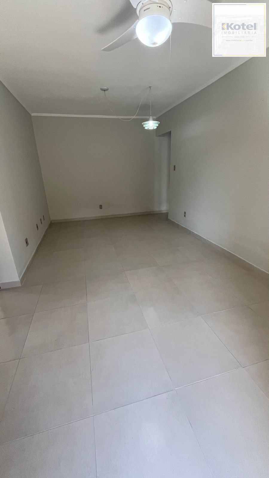 Apartamento com sacada, Bairro Nossa Senhora das Graças, Canoas/RS
