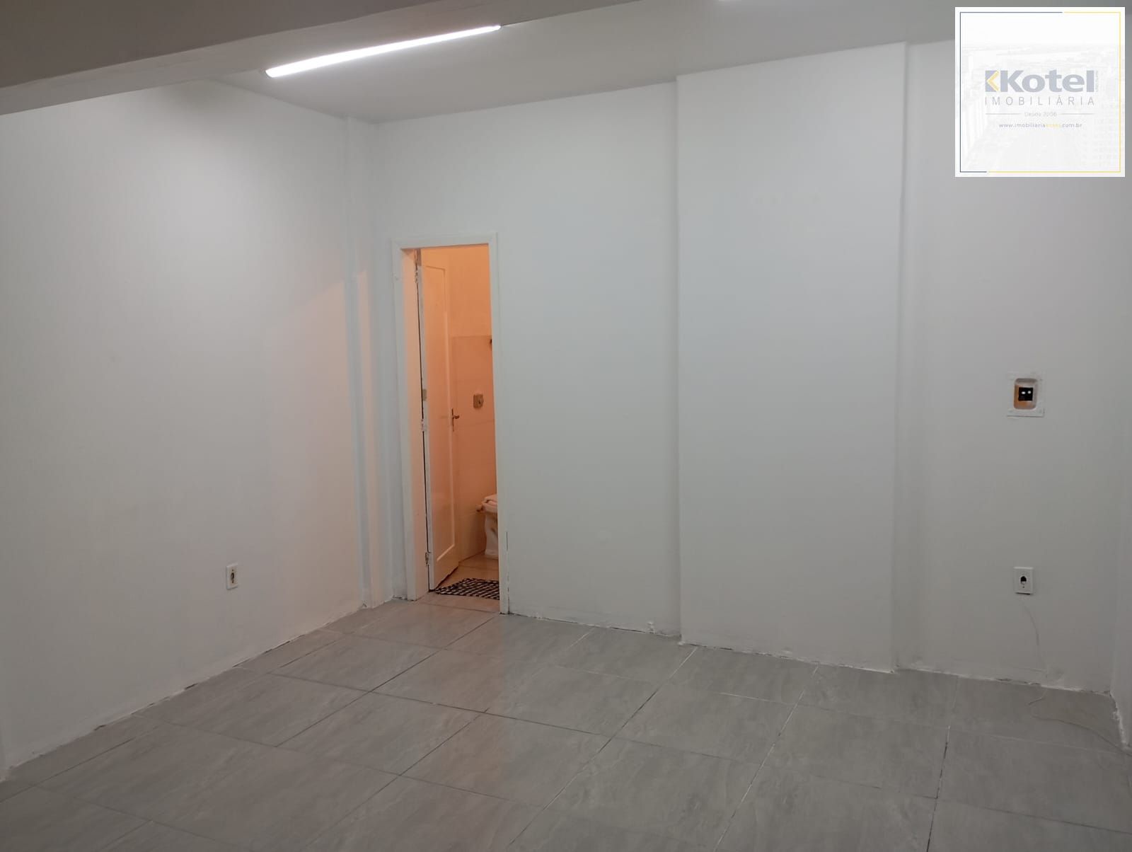SALA COMERCIAL PARA VENDA E LOCAÇÃO NO CENTRO HISTÓRICO -  SALAR — foto 3