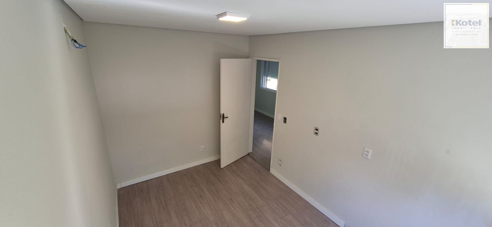 Apartamento 2 Dormiótios / Cond. fechado/ piscina/ excelente localização