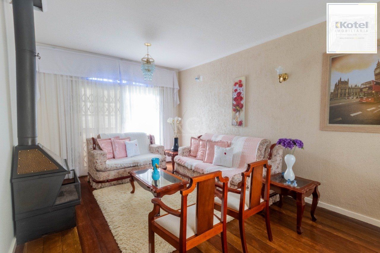 Casa para Venda - 250m², 3 dormitórios, sendo 2 suites, Partenon — foto 3