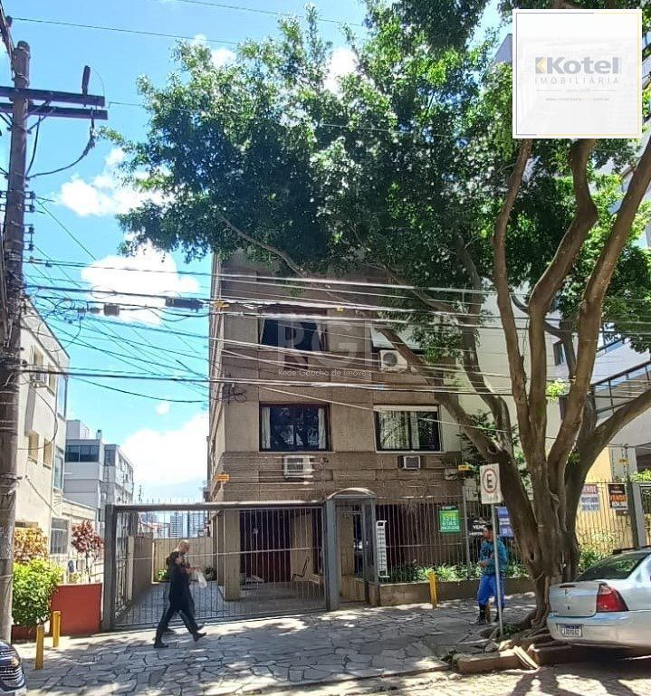 Cobertura para Venda - 100.94m², 3 dormitórios, sendo 1 suites, 2 vagas - Petrópolis