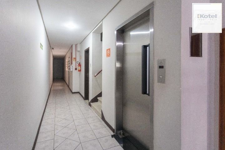 Ótimo apartamento de 3 dormitórios com sacada — foto 4