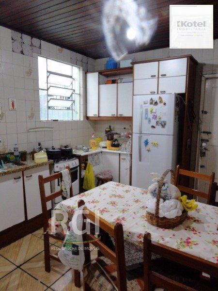 Casa para Venda - 90m², 3 dormitórios, 1 vaga - Partenon — foto 4