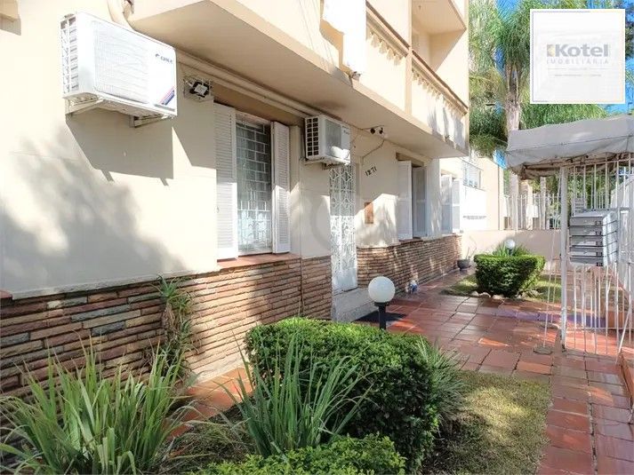 Apartamento a venda no Bairro Menino Deus / 3 Dormitórios