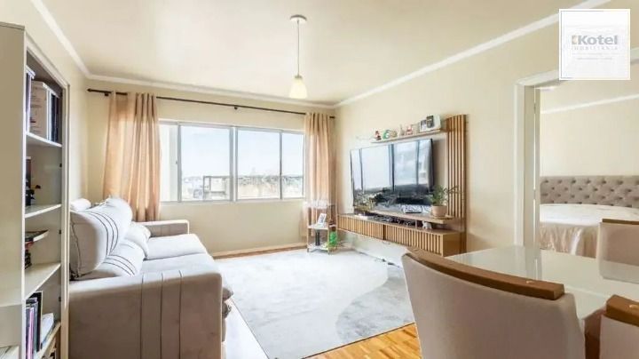 Apartamento 1 Dorm. semi mobiliado em frente da Santa Casa/ Porto Alegre