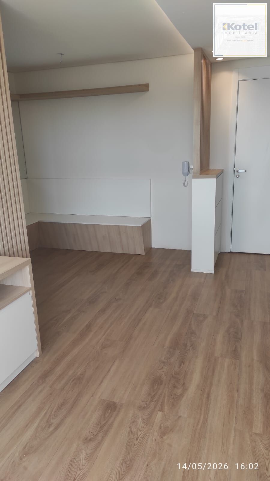 Apartamento a venda / Proximo ao Forúm / 2 Dorm.