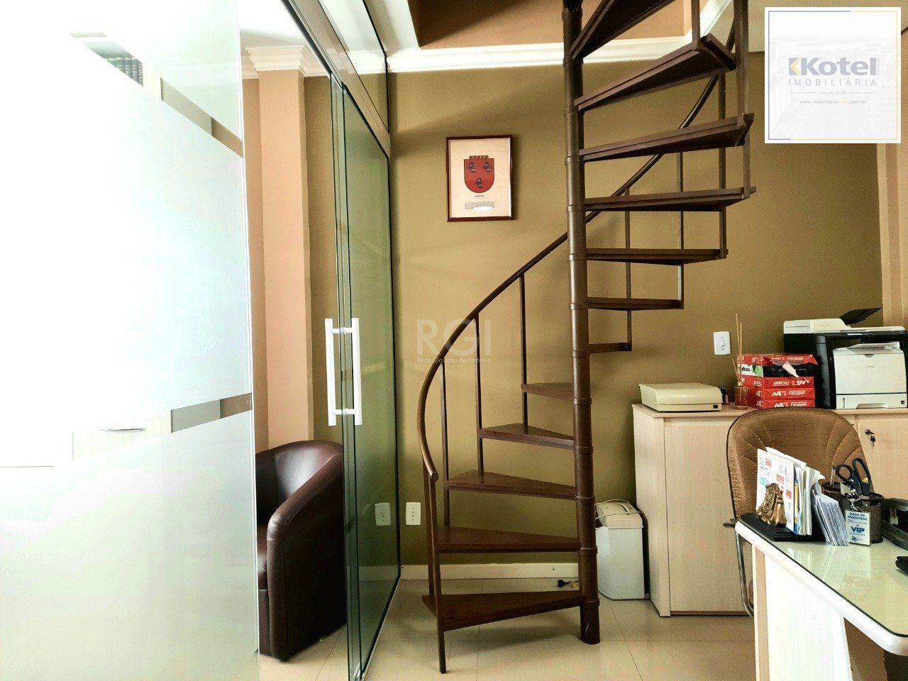 Sala Comercial Duplex com Vista para a Nova Ponte do Guaíba | 49m² | São João