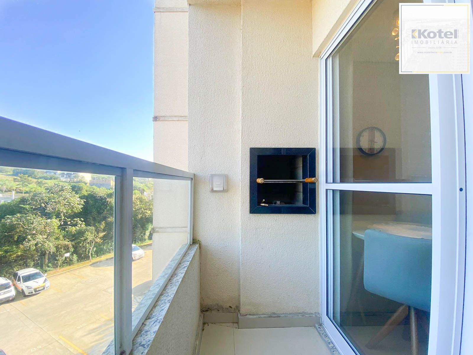 Apartamento / 2 Quartos / Sacada e Churrasqueira / 1 Vaga / Santa Fé / Porto Alegre / RS — foto 4