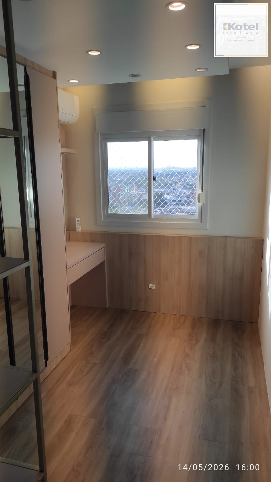 Apartamento a venda / Proximo ao Forúm / 2 Dorm.