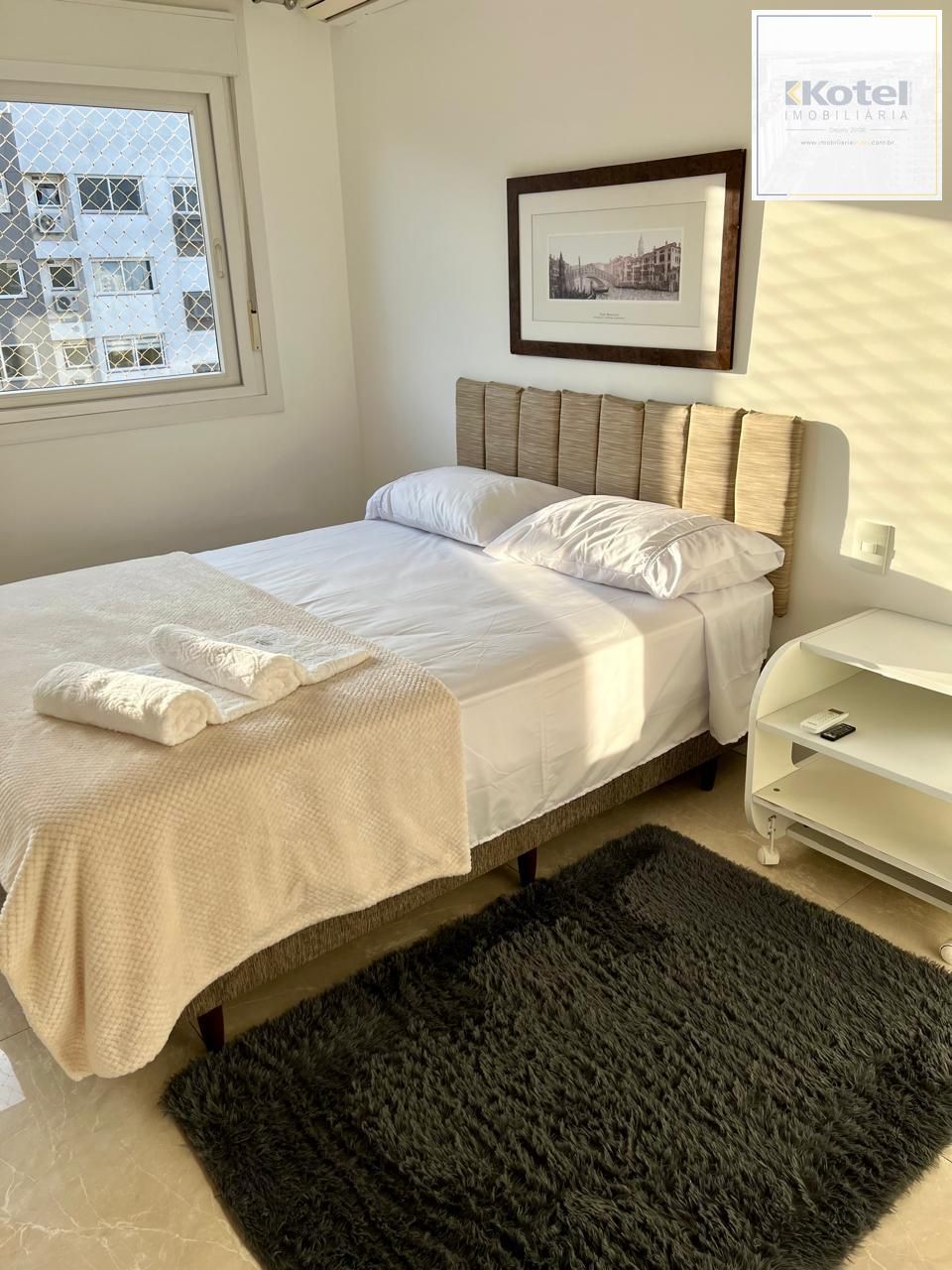 Apartamento 2 dormitórios sendo 1 suíte, semi-mobiliado no Jardim Lindóia