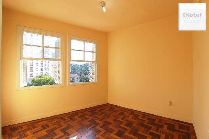 Apartamento 102m² 3 Dormitórios na avenida Venancio Aires/ Próximo hospital Clinicas e Brik da Redenção