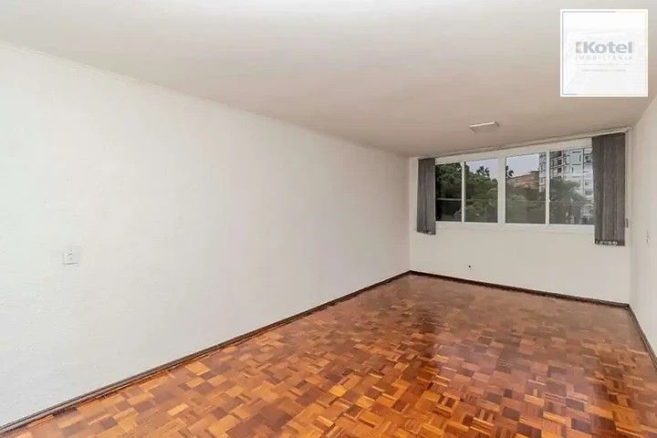 Sala comercial à venda na Avenida Azenha/ 68M²