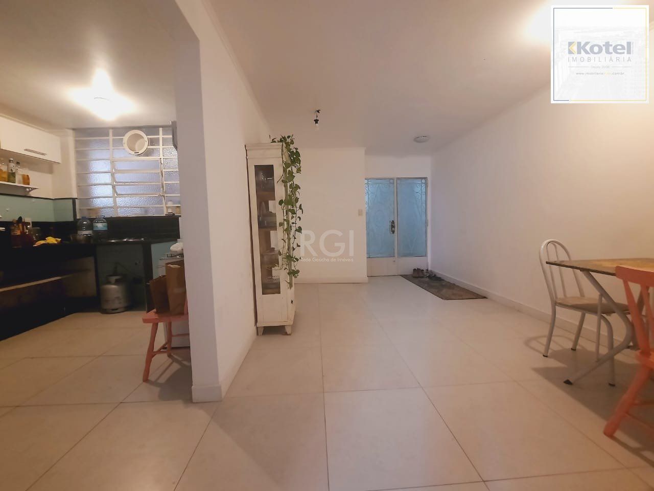 Apartamento 107m² com suíte, entre Independência e Redenção — foto 2