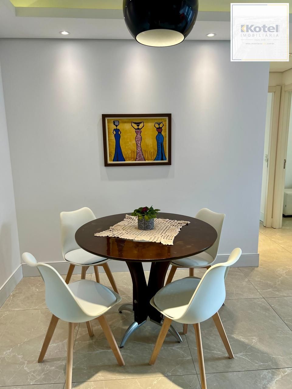 Apartamento 2 dormitórios sendo 1 suíte, semi-mobiliado no Jardim Lindóia
