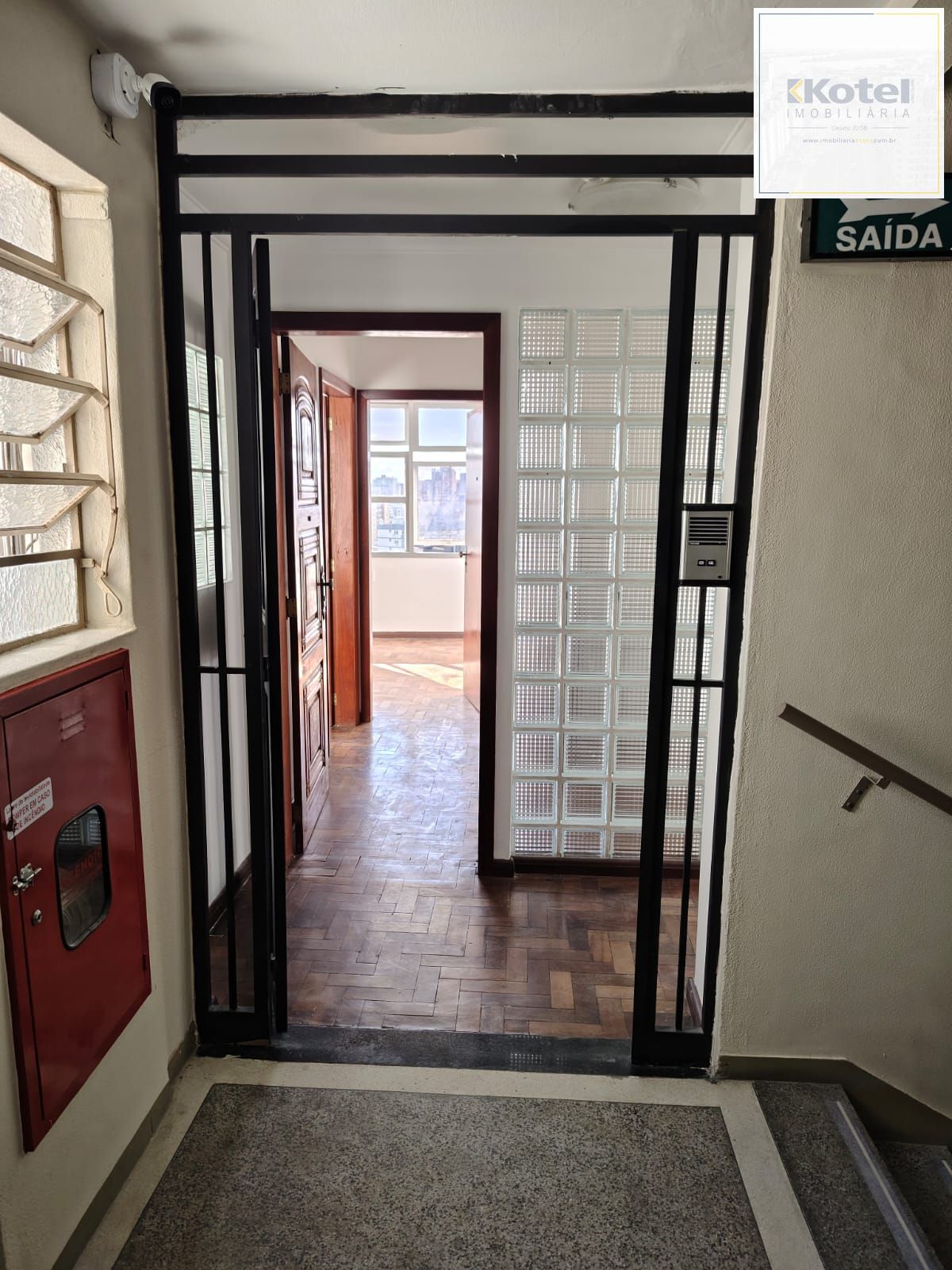 Sala comercial à venda/Porto Alegre/ Bom Fim/ frente HPS/ 70m²/