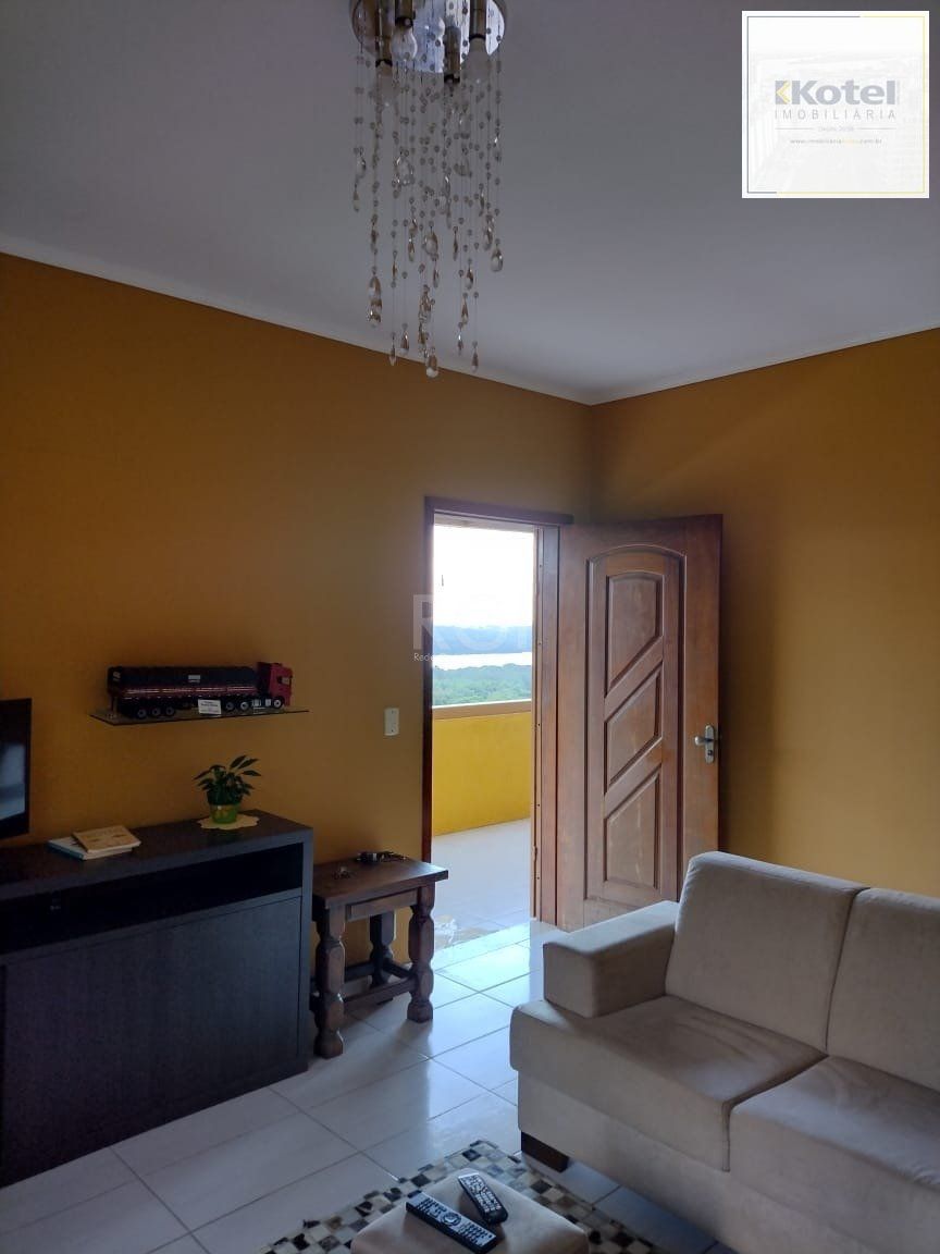 Casa para Venda - 0.18m², 2 dormitórios, sendo 2 suites, 3 vagas - Lomba do Pinheiro — foto 3