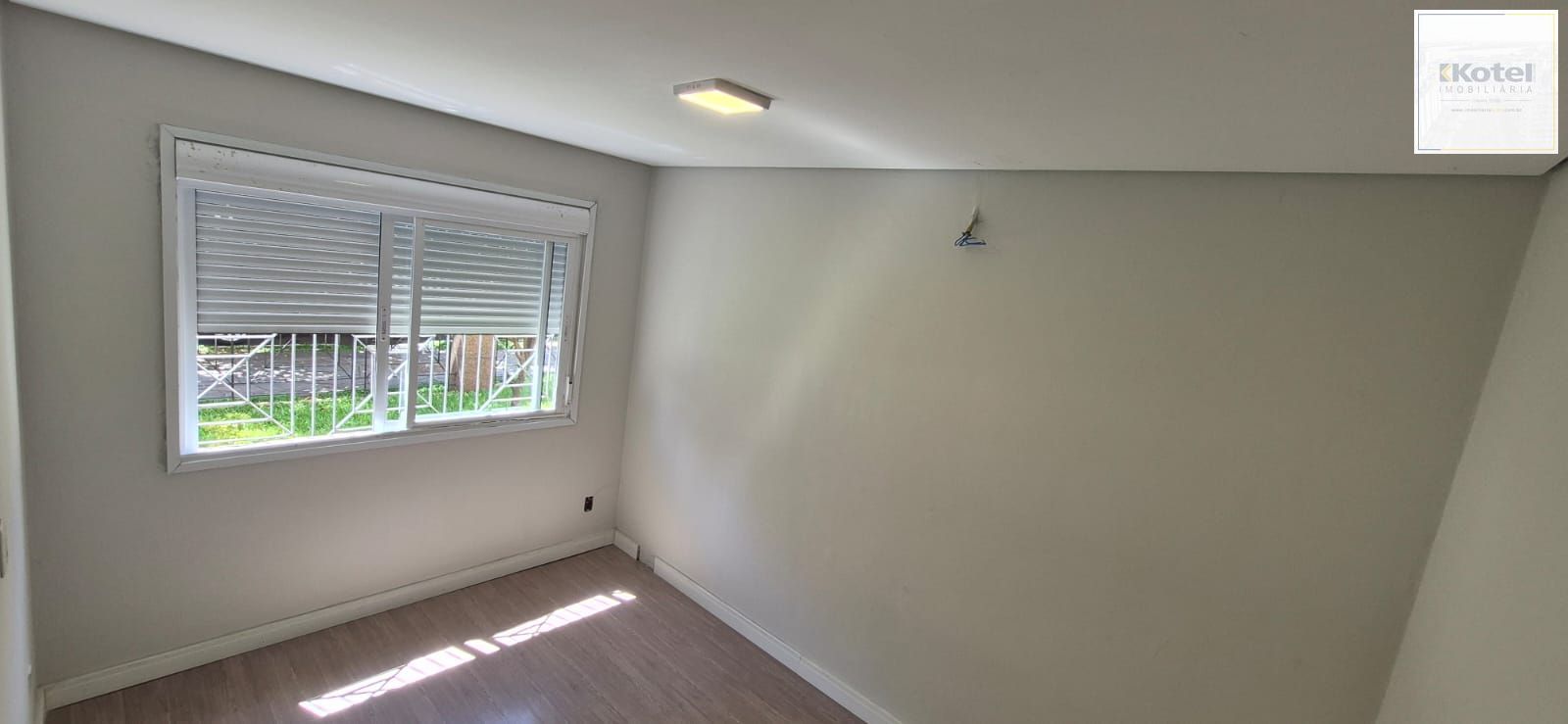 Apartamento 2 Dormiótios / Cond. fechado/ piscina/ excelente localização
