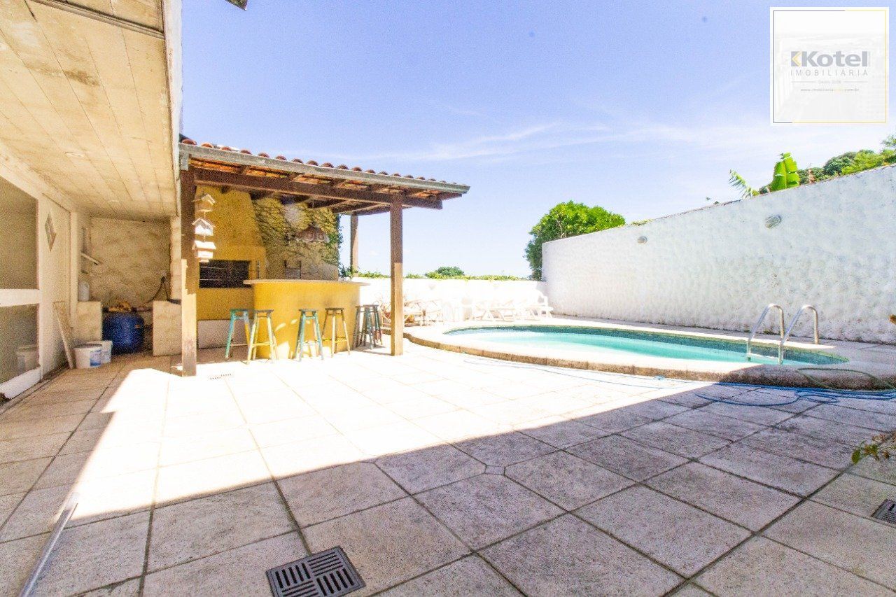 Casa para Venda - 422m², 6 dormitórios, sendo 2 suites, 5 vagas - Vila Assunção