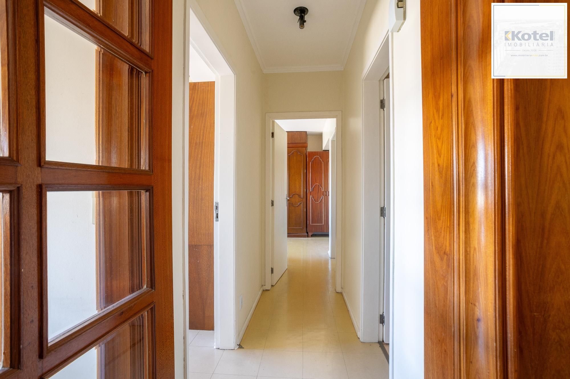 Apartamento de 2 dorm./ na Av. Independência, / Em frente ao Complexo Hospitalar Santa Casa e próximo à UFRGS.