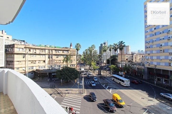 Apartamento 102m² 3 Dormitórios na avenida Venancio Aires/ Próximo hospital Clinicas e Brik da Redenção