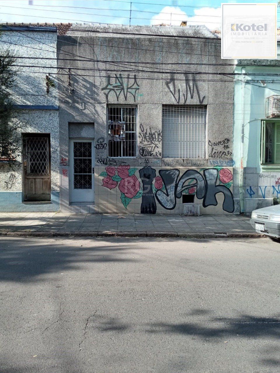 Casa para Venda - 70m², 2 dormitórios, Cidade Baixa