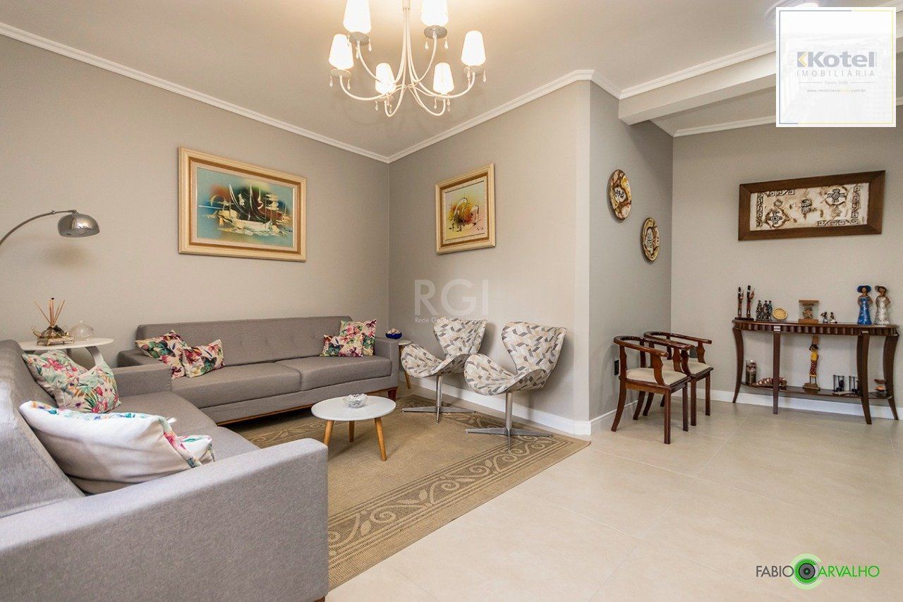 Sobrado para Venda - 335m², 4 dormitórios, sendo 2 suites, 3 vagas - Petrópolis — foto 2