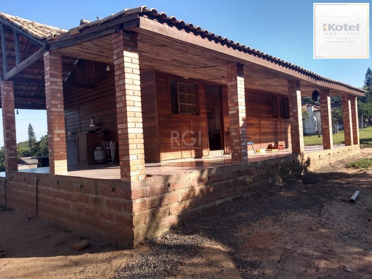 Sítio para Venda - 500m², 2 dormitórios, Krahe