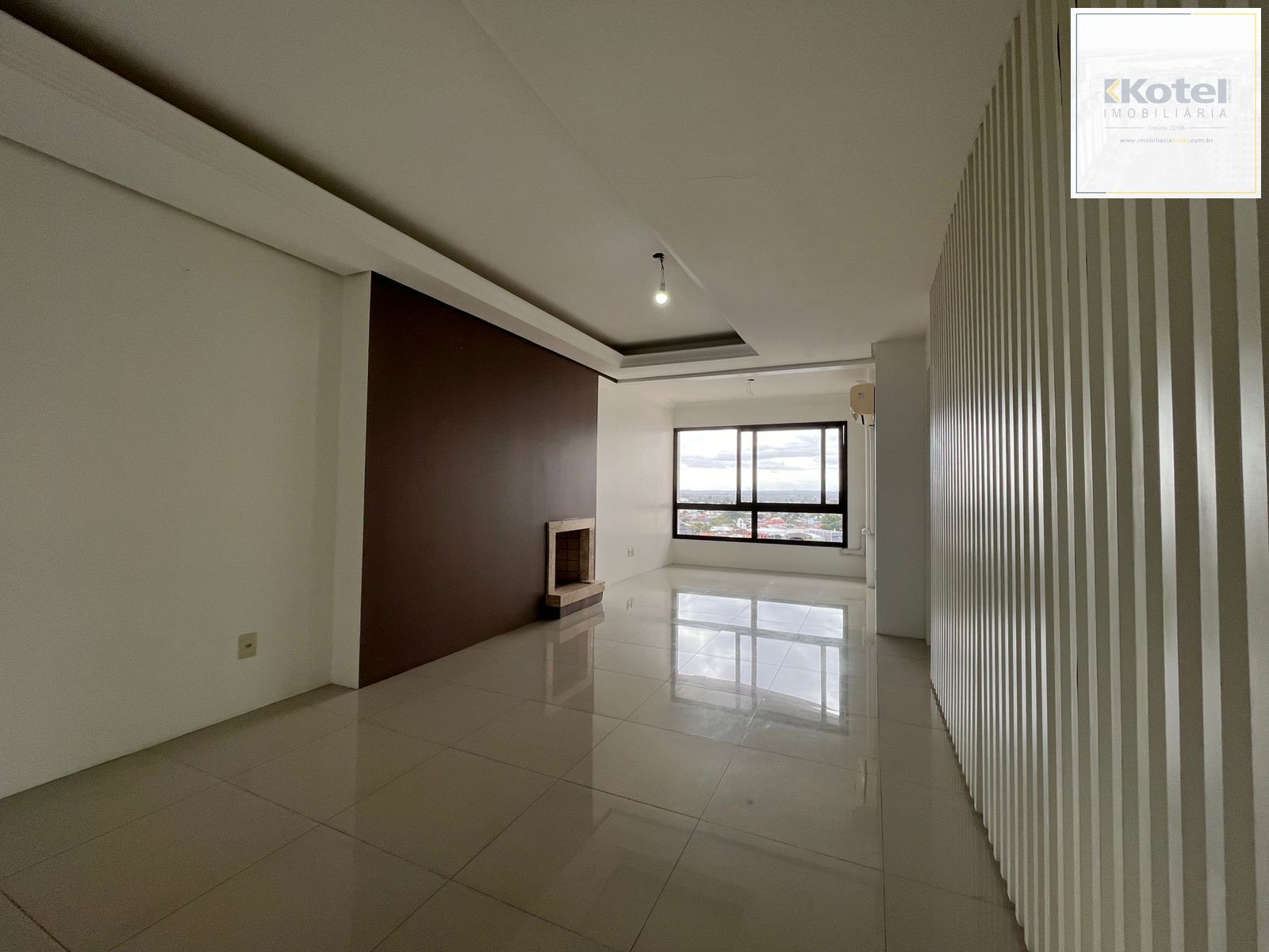 Excelente apartamento de 2 dormitórios com vaga dupla e depósito — foto 2