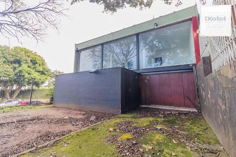 Oportunidade Única: Casa para Fins Residencial ou Comercial em Local Estratégico! — foto 4