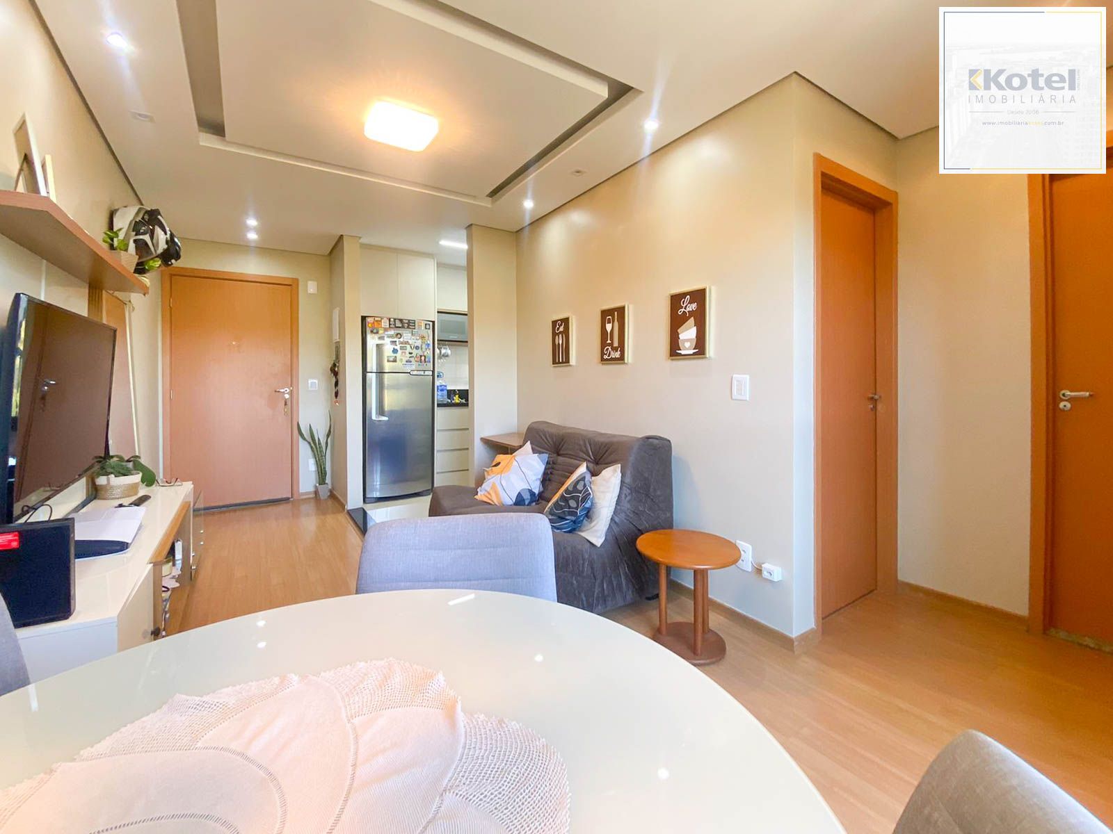 Apartamento / 2 Quartos / Sacada e Churrasqueira / 1 Vaga / Santa Fé / Porto Alegre / RS — foto 3