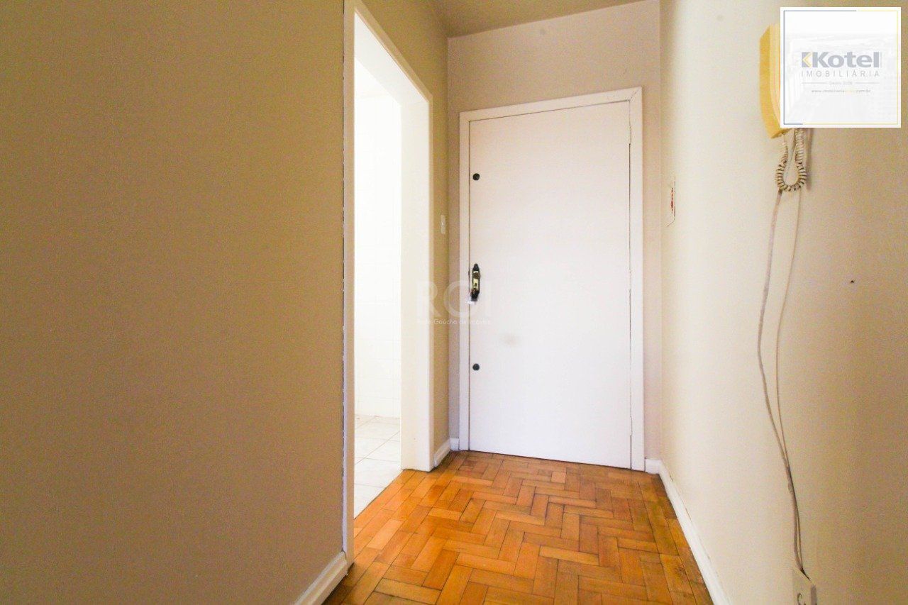 Apartamento para Venda - 73.01m², 2 dormitórios, 1 vaga - Menino Deus — foto 4