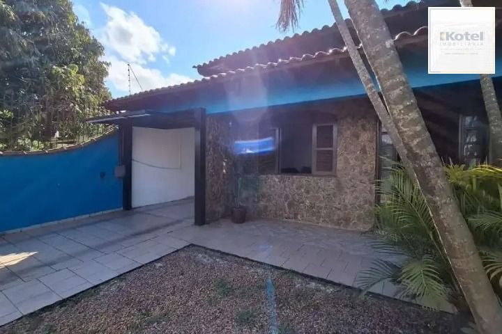 CASA A VENDA NO BAIRRO HARMONIA EM CANOAS COM 4 QUARTOS / 1 SUITE / 3 BANHEIROS / 6 VAGAS
