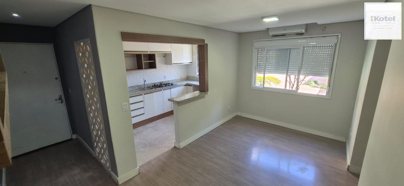 Apartamento 2 Dormiótios / Cond. fechado/ piscina/ excelente localização