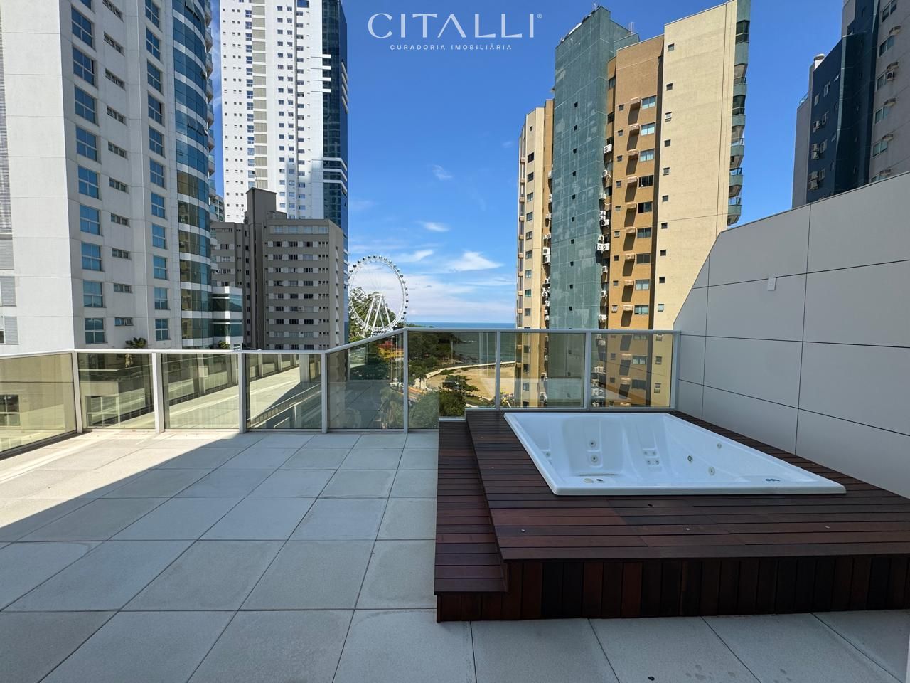 Apartamento Diferenciado Edifício Skyline Tower em Balneário Camboriú com 223,09 m² - Foto 1