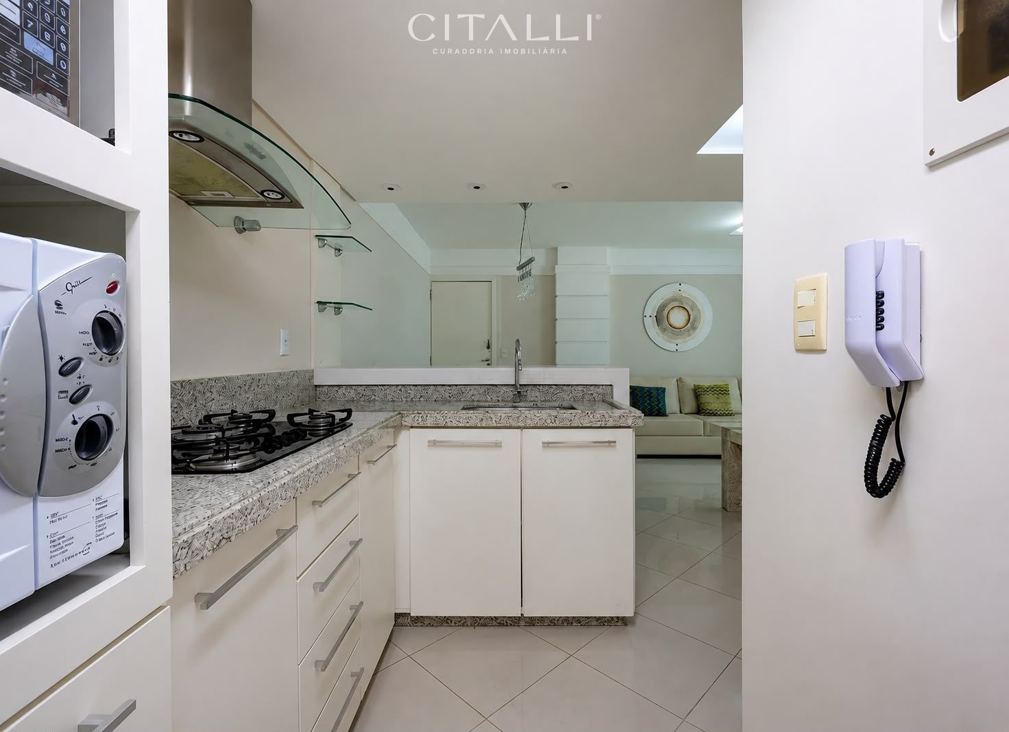 Apartamento Quadra Mar Mobiliado em Balneário Camboriú. - Foto 4