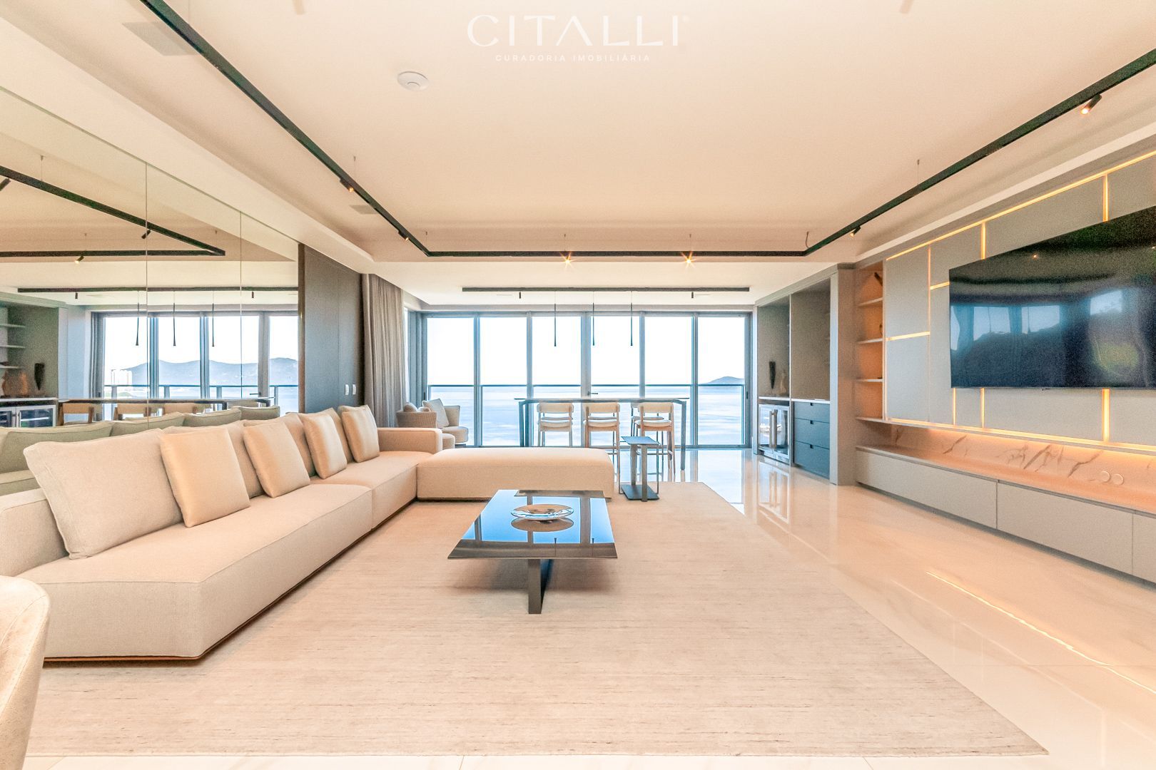 Apartamento mobiliado no Edifício Splendido em Balneário Camboriú com 264,16 m² - Foto 2