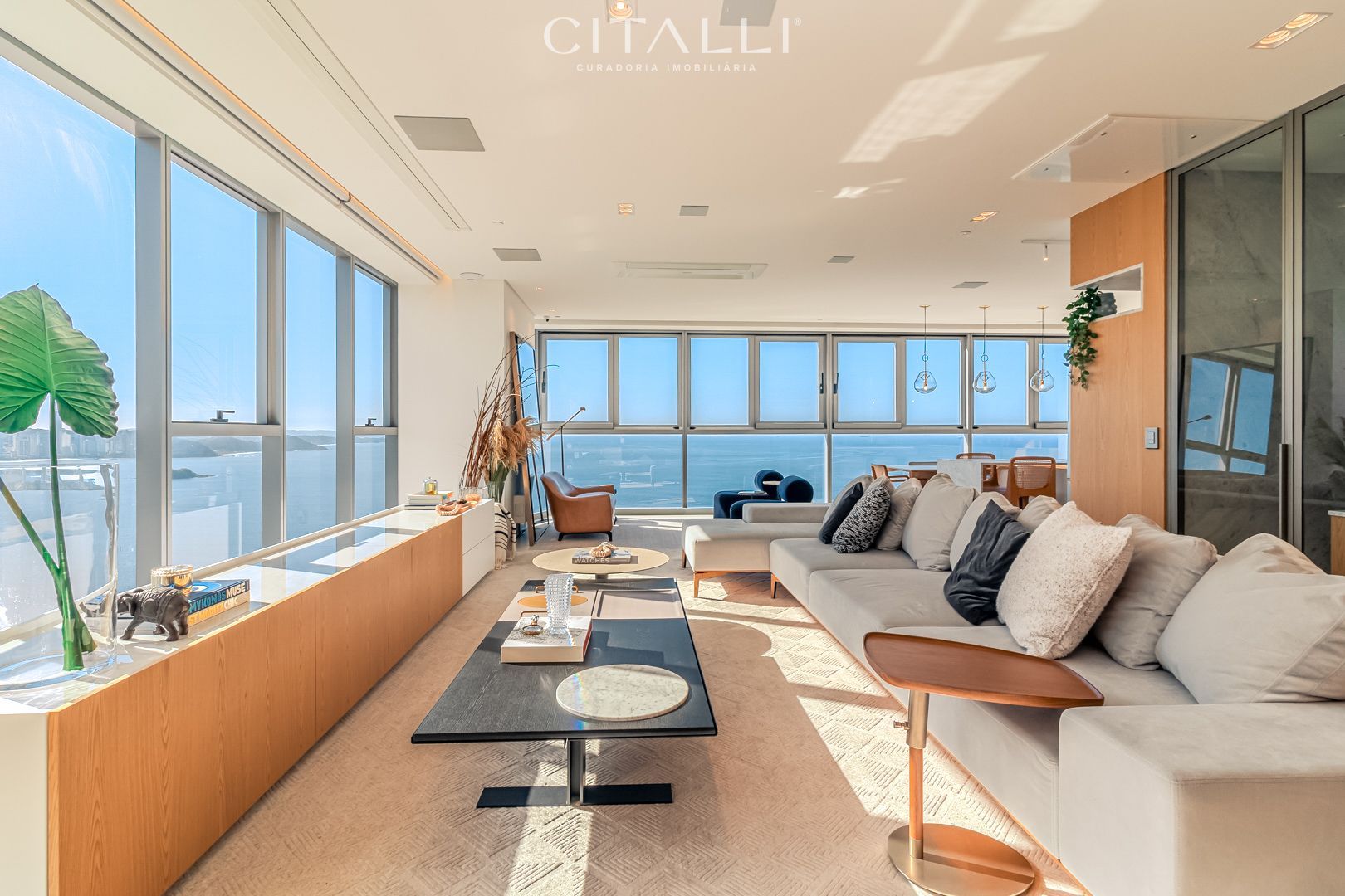 Apartamento no Edifício Copenhagen em Balneário Camboriú com 232,34 m² - Foto 1