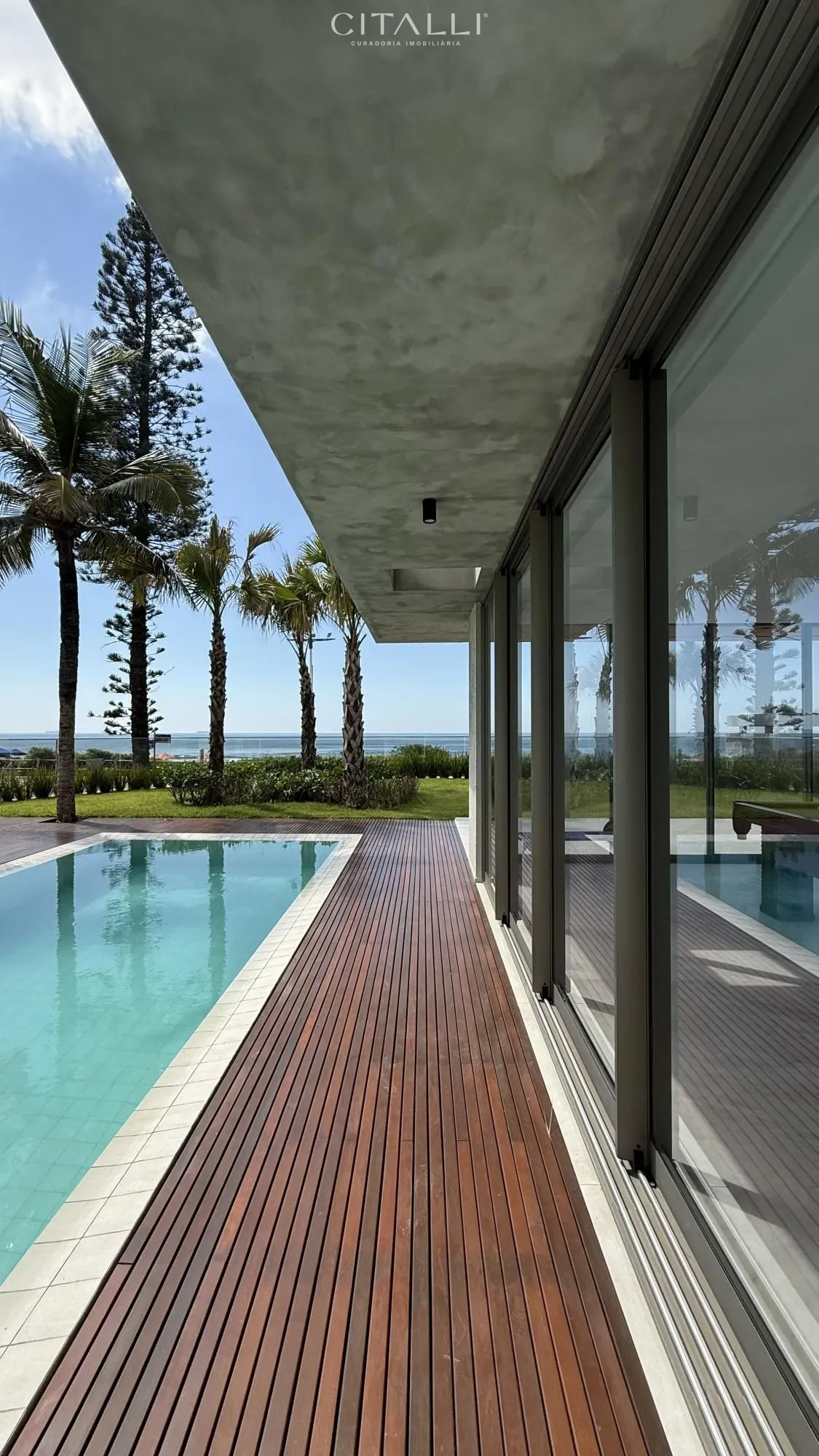 APARTAMENTO GARDEN DUPLEX COM AMPLO JARDIM E PISCINA – PRAIA BRAVA, ITAJAÍ - Foto 1