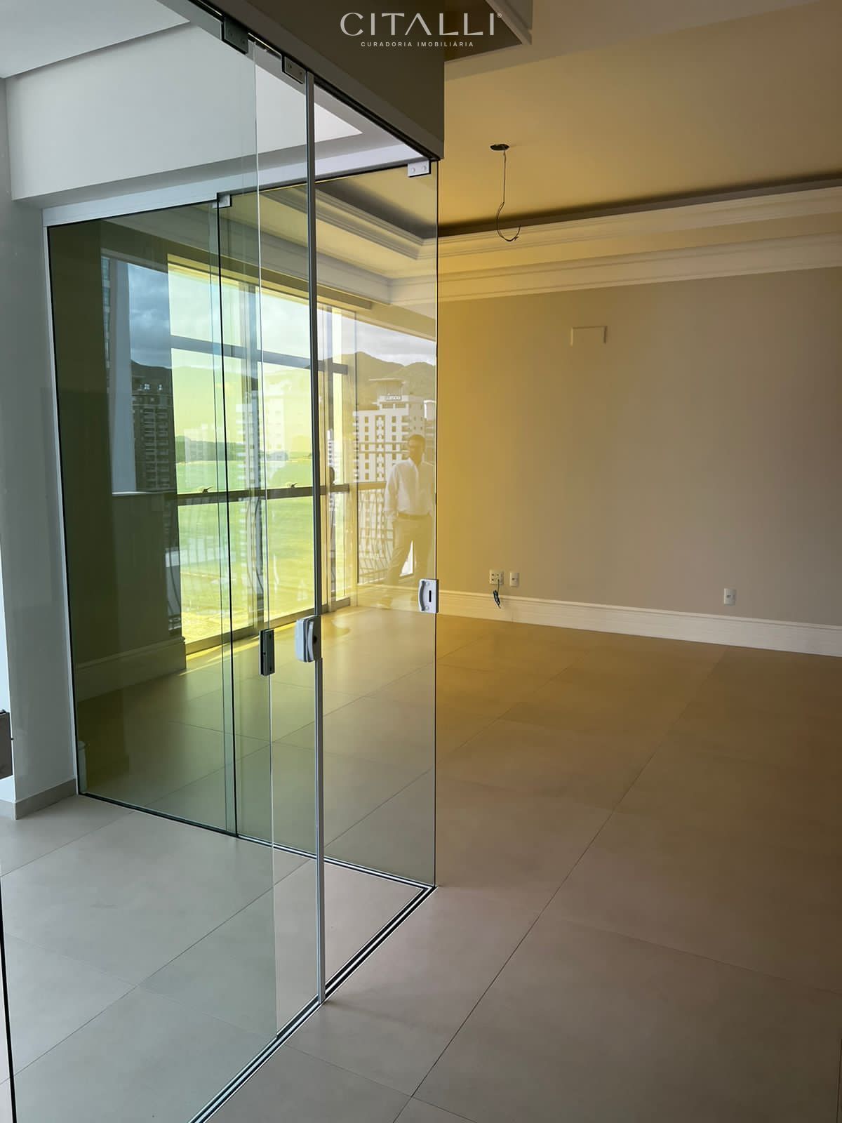 Apartamento no Edifício Magnifique Imperiale em Itapema com 190 m² - Foto 1